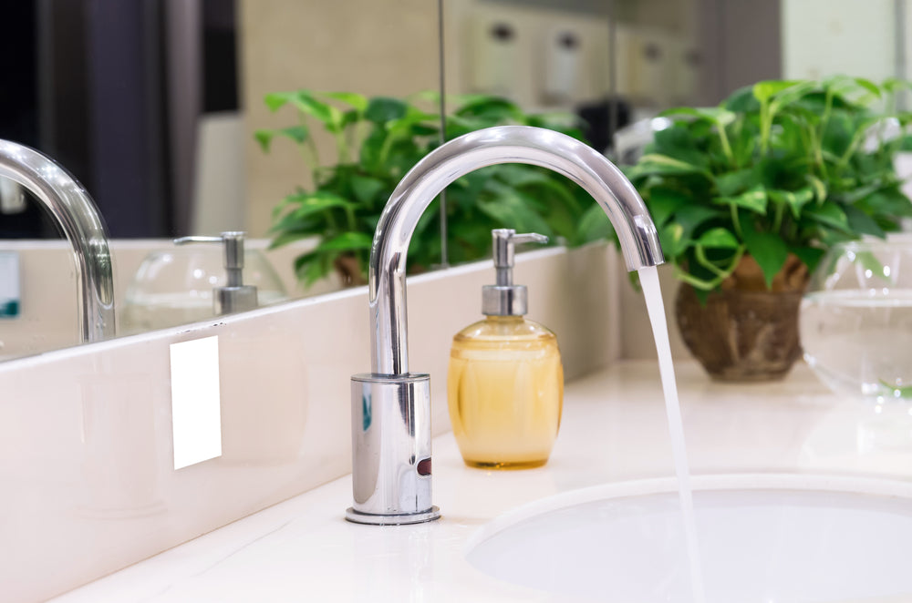 Easy Updates for an Old Bath