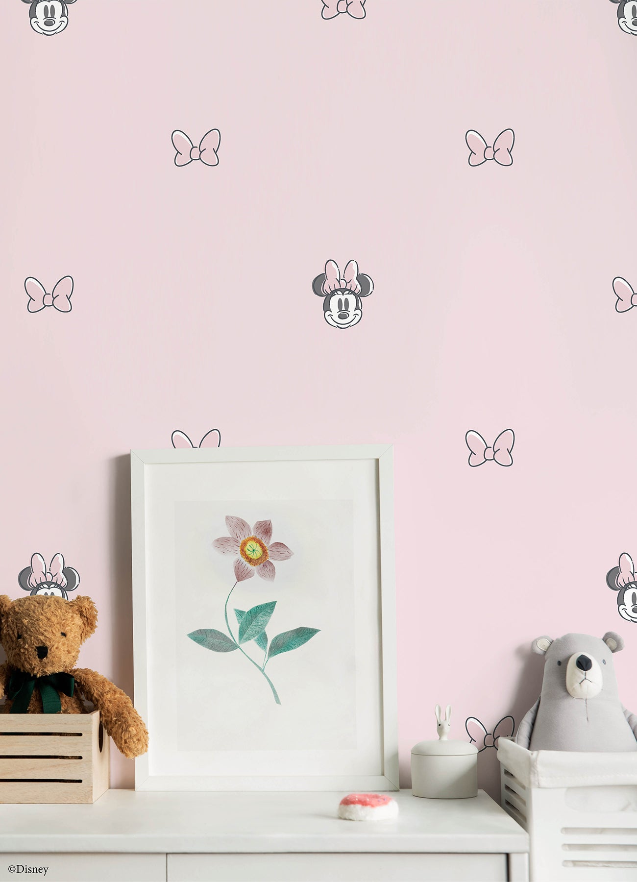 Disney Minnie Mouse Sweet Bows Peel & Stick Wallpaper Peel and Stick Wallpaper RoomMates