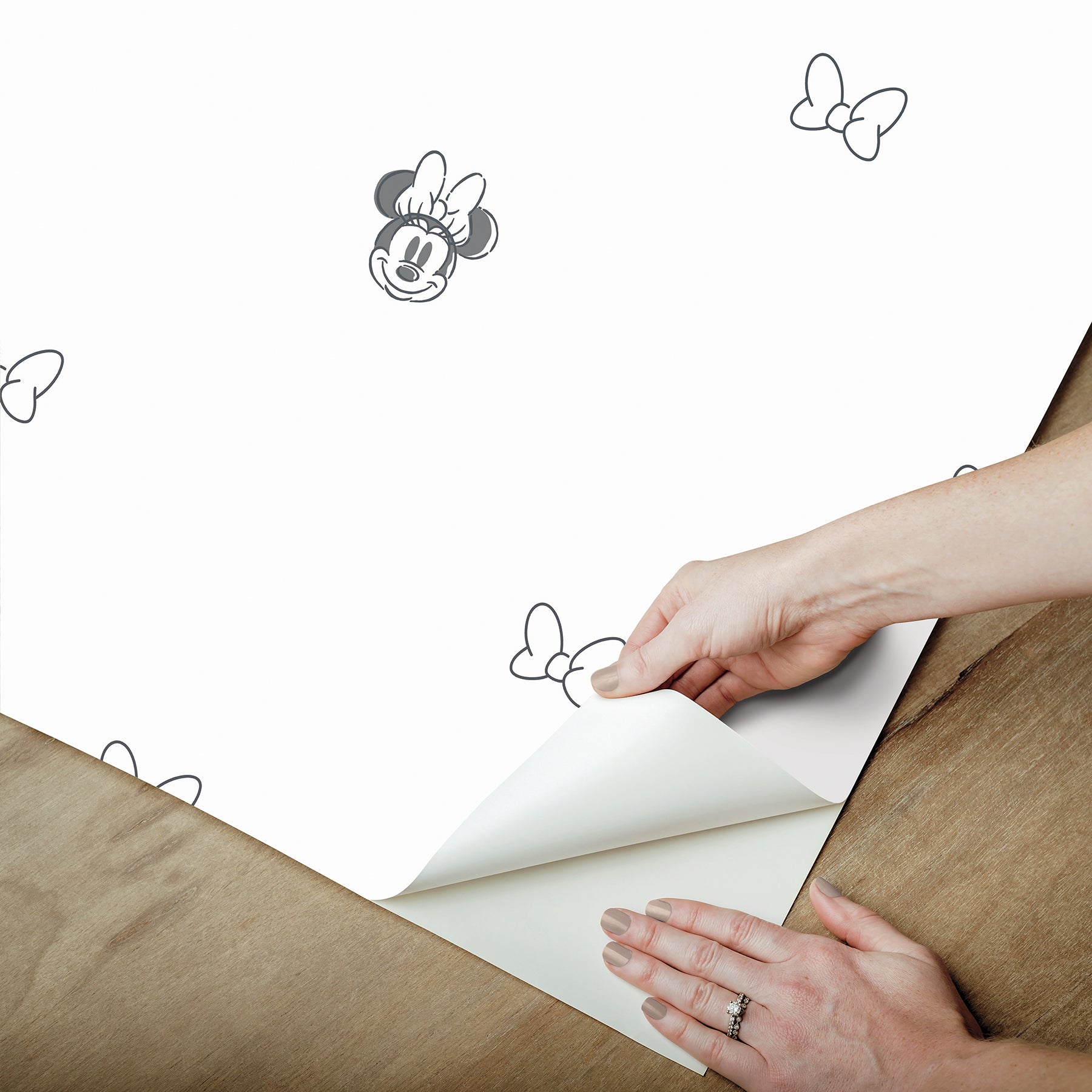 Disney Minnie Mouse Sweet Bows Peel & Stick Wallpaper Peel and Stick Wallpaper RoomMates