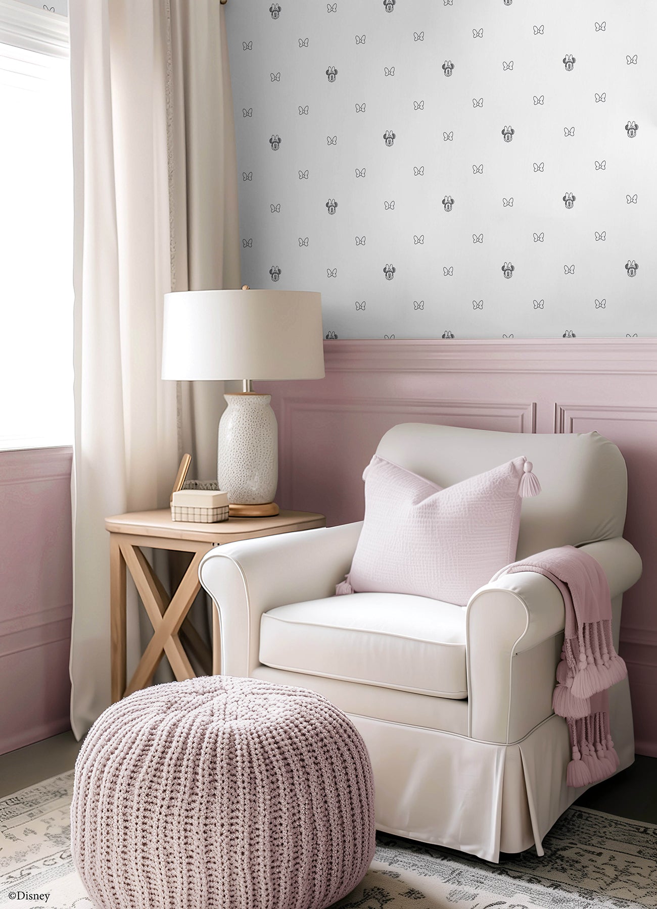 Disney Minnie Mouse Sweet Bows Peel & Stick Wallpaper Peel and Stick Wallpaper RoomMates