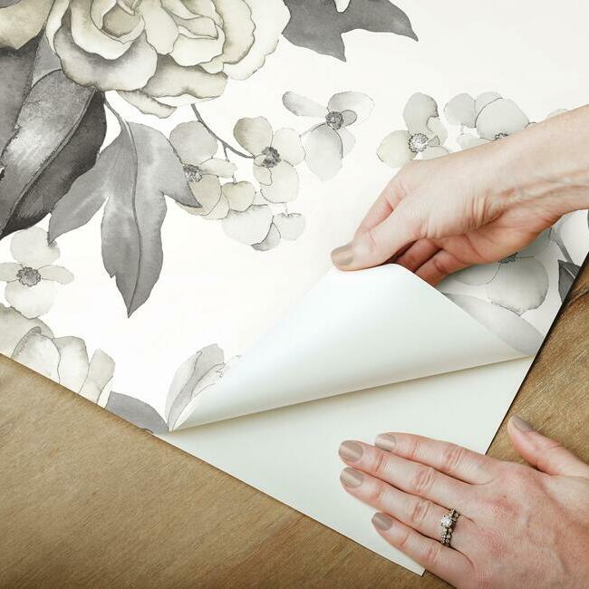 Watercolor Floral Bouquet Peel & Stick Wallpaper Peel and Stick Wallpaper RoomMates   
